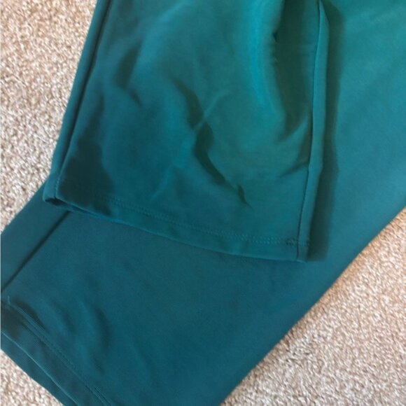 Bundle of 2 Susan Graver Modern Essentials Liquid Knit Blue Green Sofia Pants - Picture 8 of 12